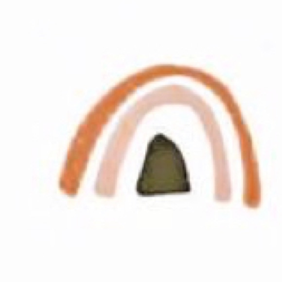 Meet your Posher, Hannah - Picture 1 of 1